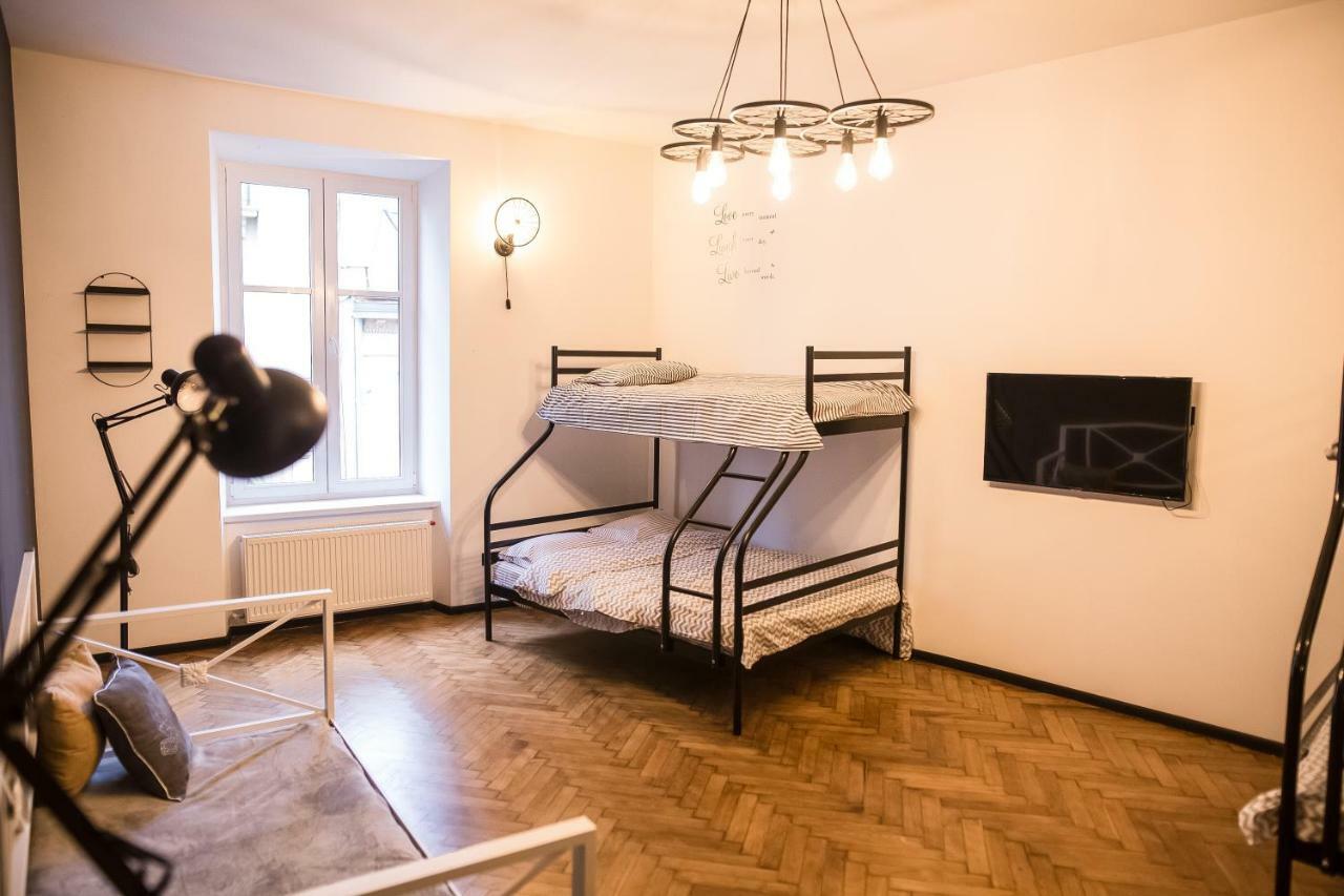 Apartmán Modestm#Ilike# Lvov Exteriér fotografie